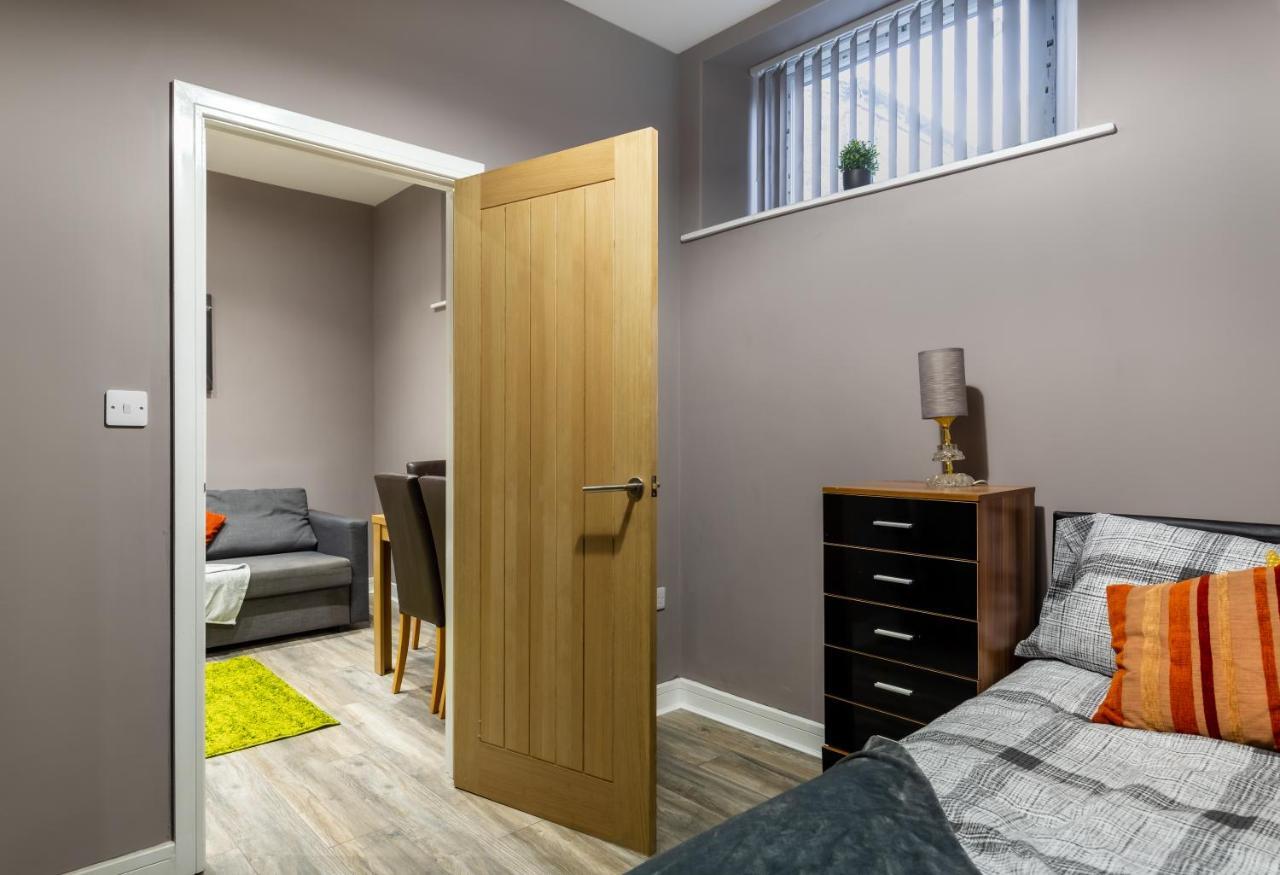 Darlington Town Centre Apartments Free Parking And Wi-Fi Exterior foto